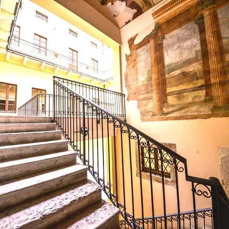 Loft & Jacuzzi Riva del Garda
